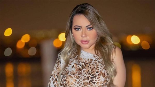 أسما إبراهيم 