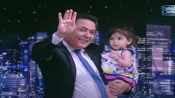 خيري رمضان والطفلة