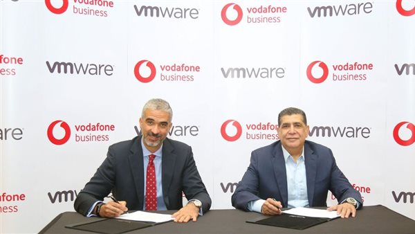 جانب من مراسم التوقيع