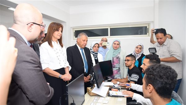 نبيلة مكرم وزيرة