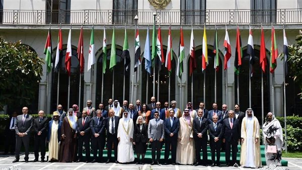 الشباب والرياضة 