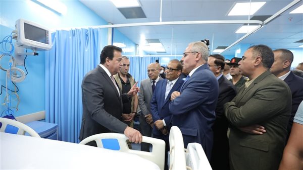 جانب من زيارة وزير