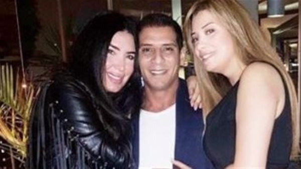 عبير صبري وأشقائها