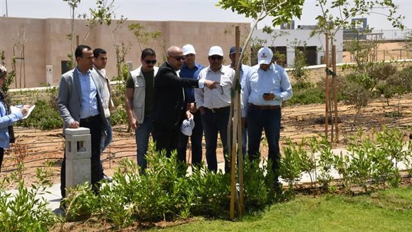 وزير الإسكان يتفقد