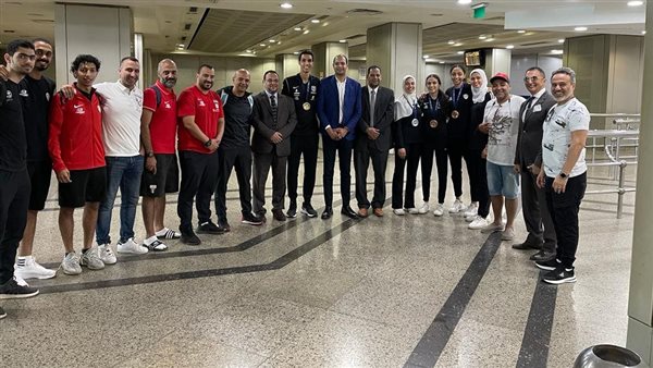 وزير الرياضة يهنىء