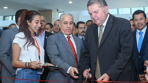 جانب من الافتتاح