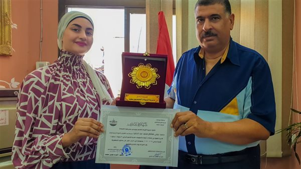 وكيل المديرية يكرم