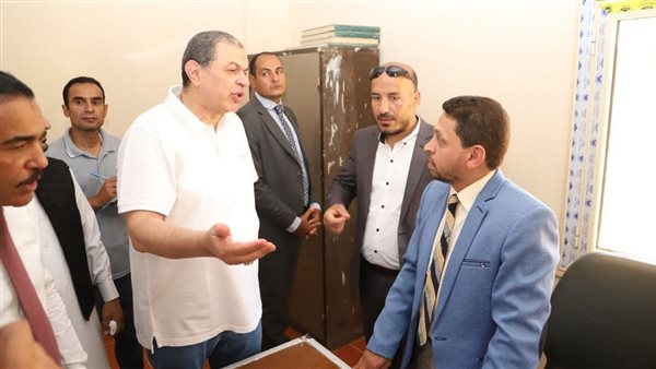 وزير القوى العاملة