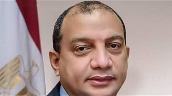 الدكتور منصور حسن