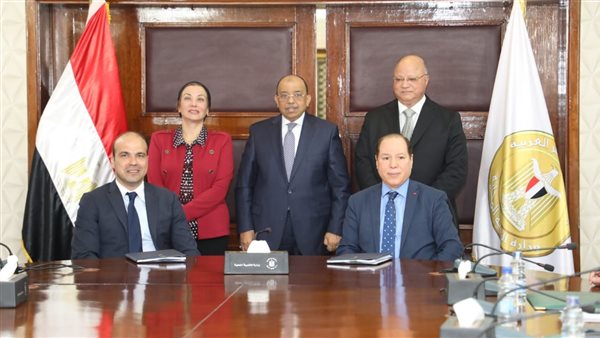 جانب من مراسم التوقيع