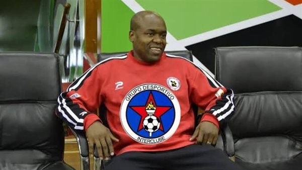 مدرب أنجولا لليد