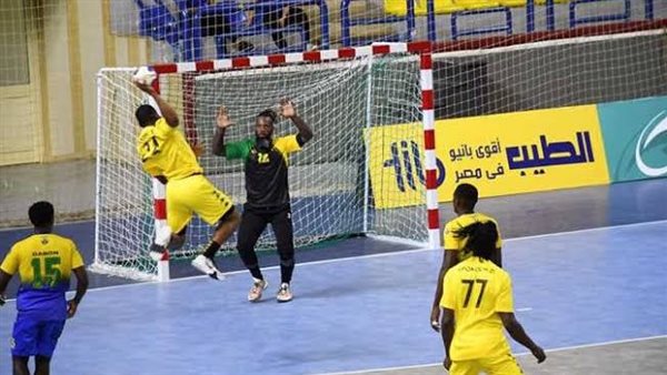 يانيك أوبيانج لاعب