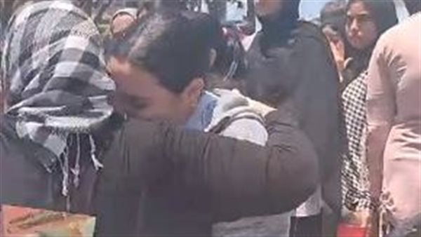 مواساة الطلاب لبعضهم