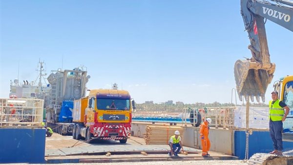 تفريغ 9435 طن صودا