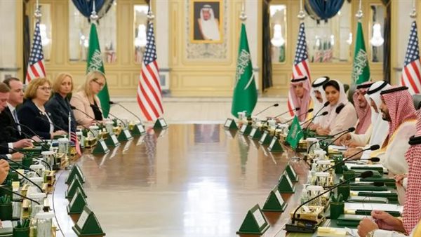 خلال الاجتماع 