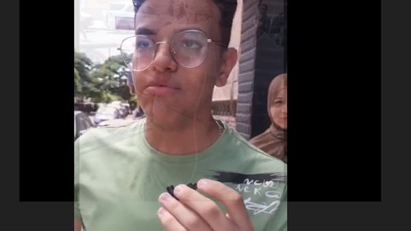 أحد طلاب الثانوية