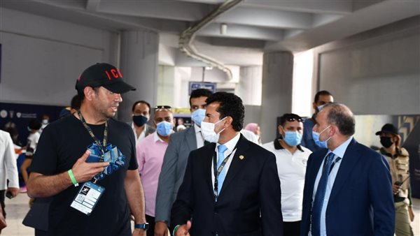 وزير الشباب والرياضة