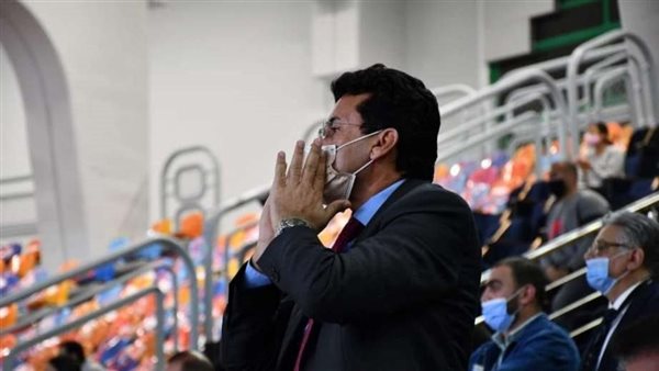 د. اشرف صبحي وزير