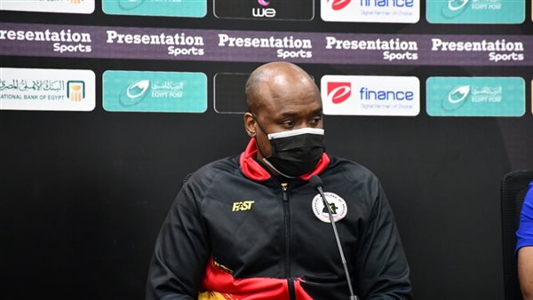 مدرب أنجولا لكرة