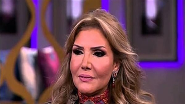 نادية مصطفي عضو في