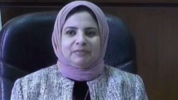 الدكتورة سميرة عزت