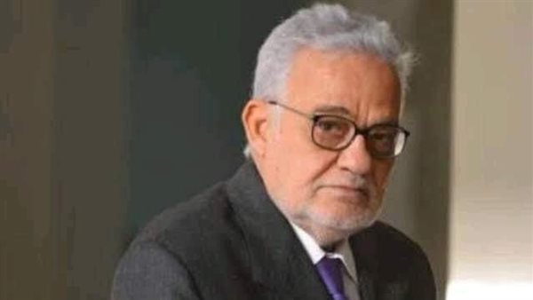 الكاتب الصحفى الكبير