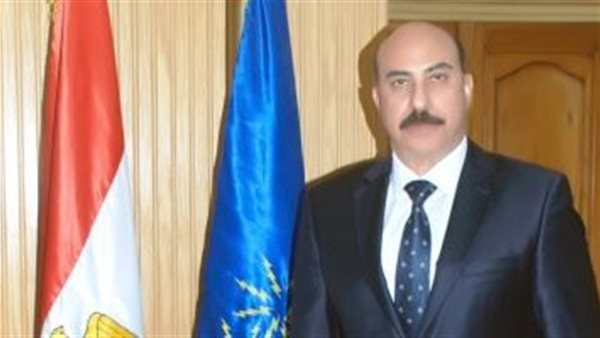 محافظ أسوان