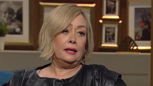  الفنانةهالة فاخر