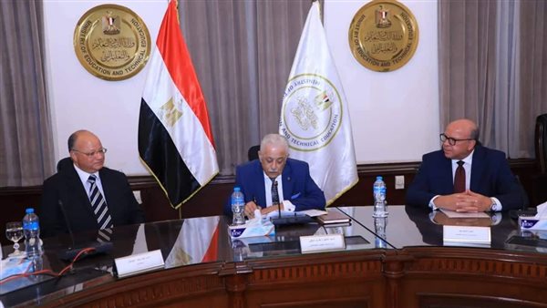 جانب من مراسم التوقيع