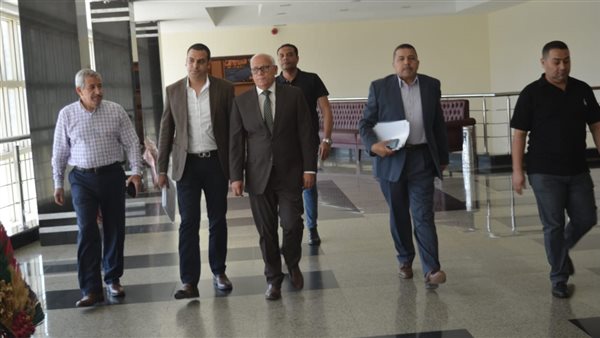 جولة المحافظ 