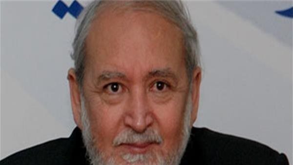 الدكتور يسري أبو