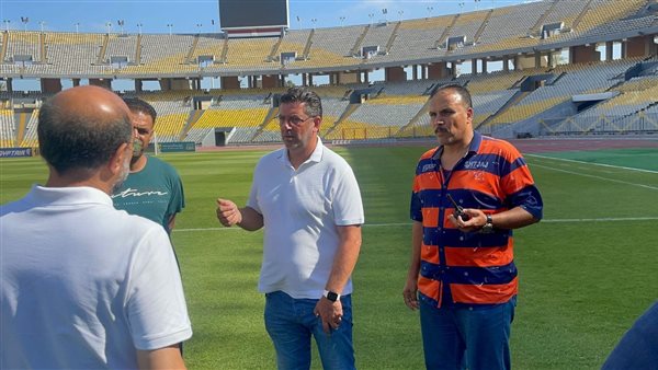 فيتوريا يتفقد ملعب