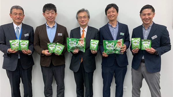 المسؤولين اليابانيين