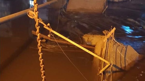 انهيار كوبري العزيزية