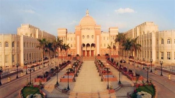 الجامعة البريطانية