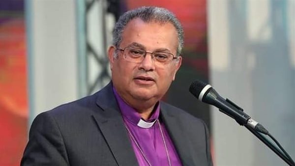  القس أندريه زكى،