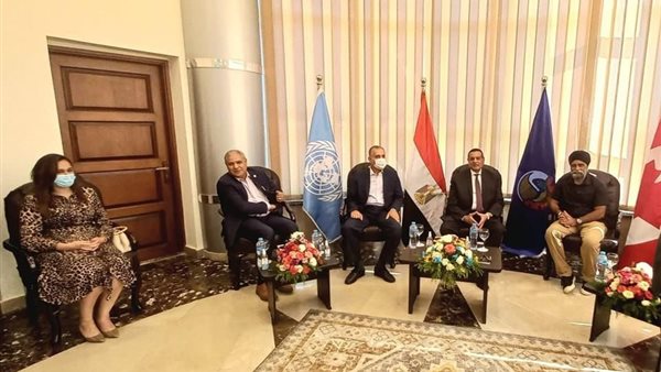 محافظ البحيرة يستقبل