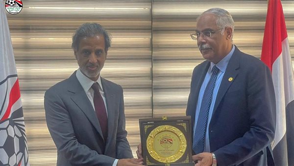 رئيس اتحاد الكرة