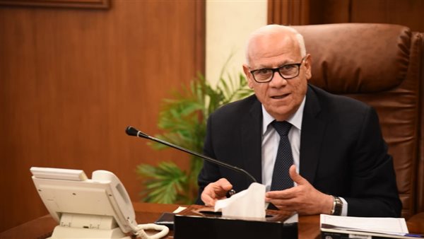 محافظ بورسعيد يستقبل