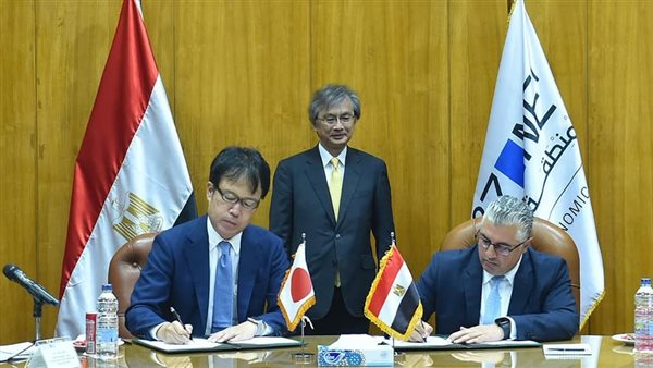 جانب من مراسم التوقيع