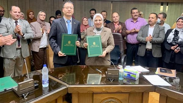 جانب من مراسم التوقيع