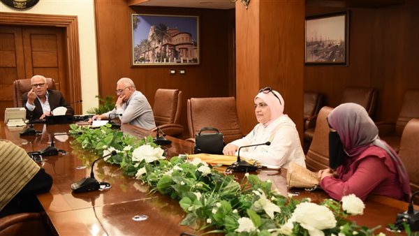 محافظ بورسعيد يتابع