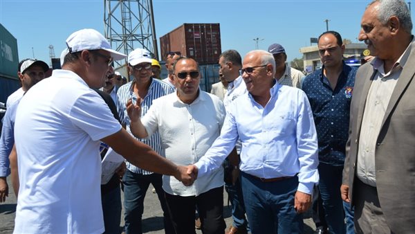 محافظ بورسعيد يتفقد