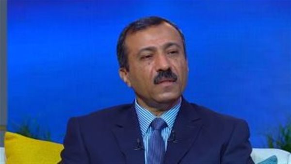  الدكتور طارق عوض