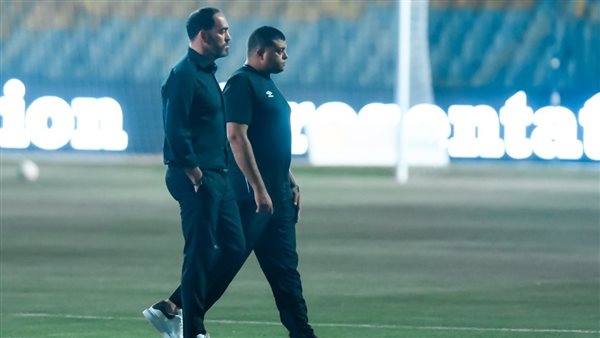 الأهلى يصل استاد