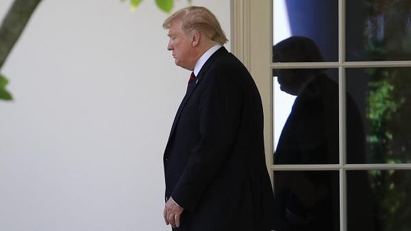مغادرة دونالد ترامب