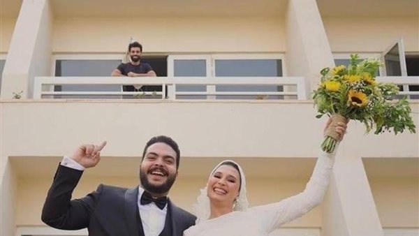 العروسين ومحمد صلاح