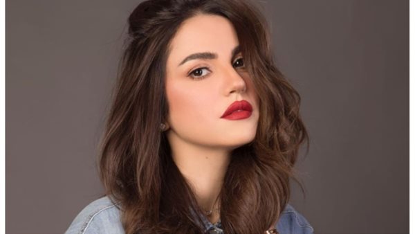 الفنانة درة