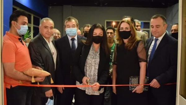 معرض أدم حنين