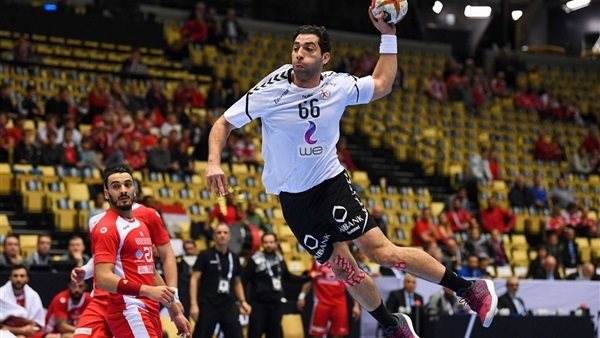 أحمد الأحمر نجم منتخب